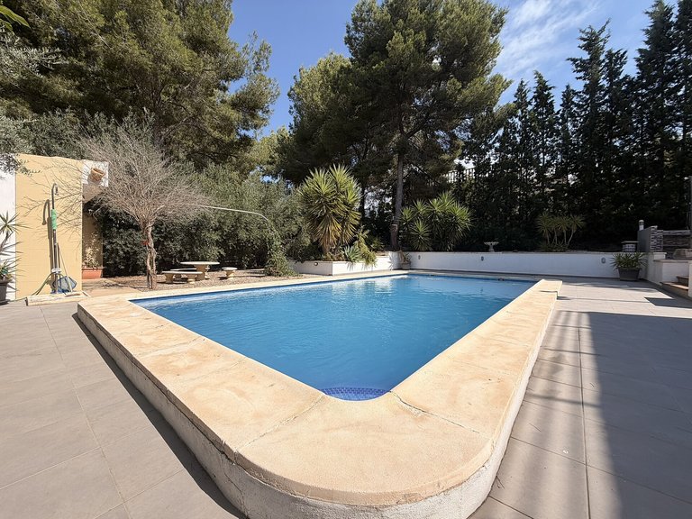 Villa for Sale in Pinar De Campoverde, Alicante 47