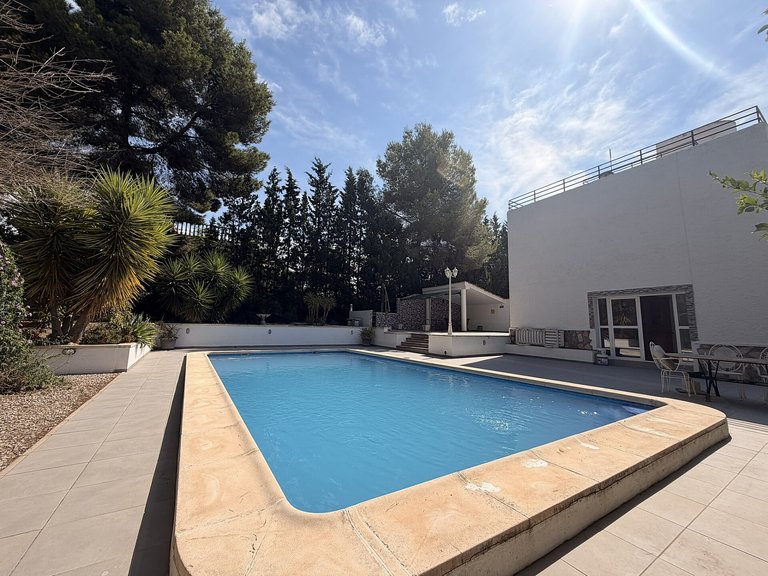 Villa for Sale in Pinar De Campoverde, Alicante 45