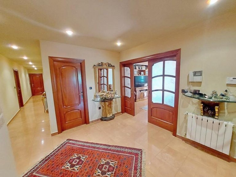 Villa for Sale in Cabo Roig, Alicante 6