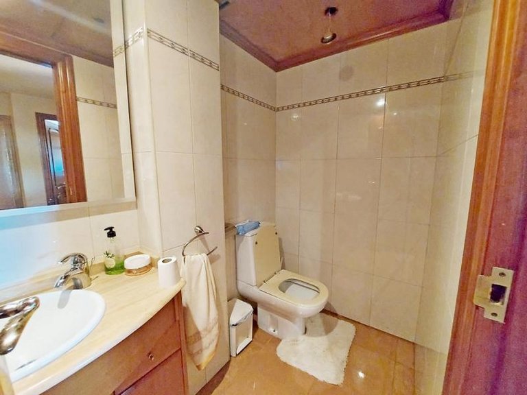 Villa for Sale in Cabo Roig, Alicante 34