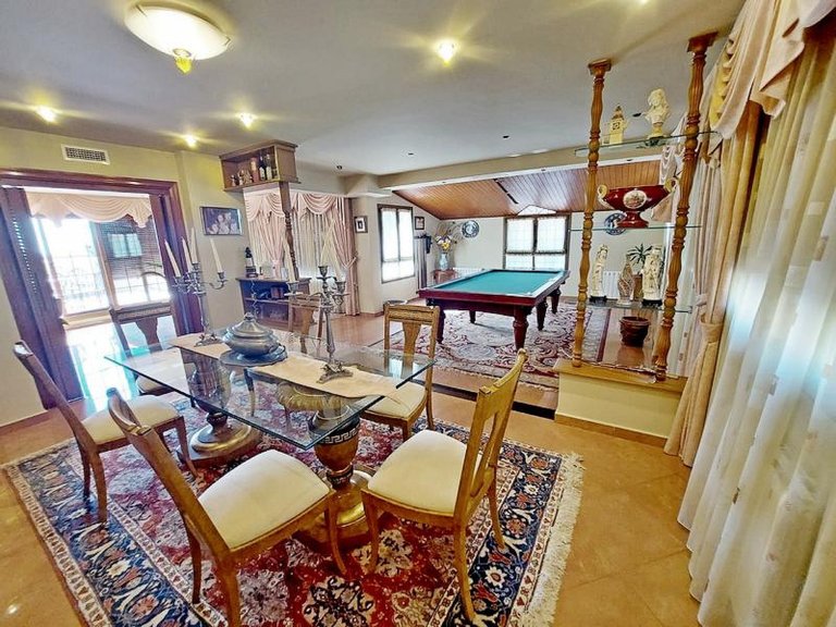 Villa for Sale in Cabo Roig, Alicante 8