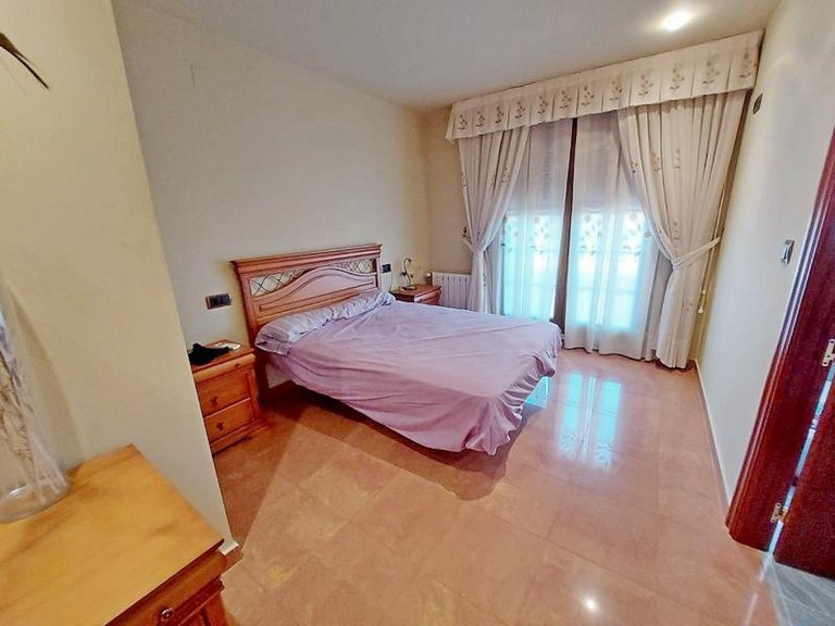 Villa for Sale in Cabo Roig, Alicante 20