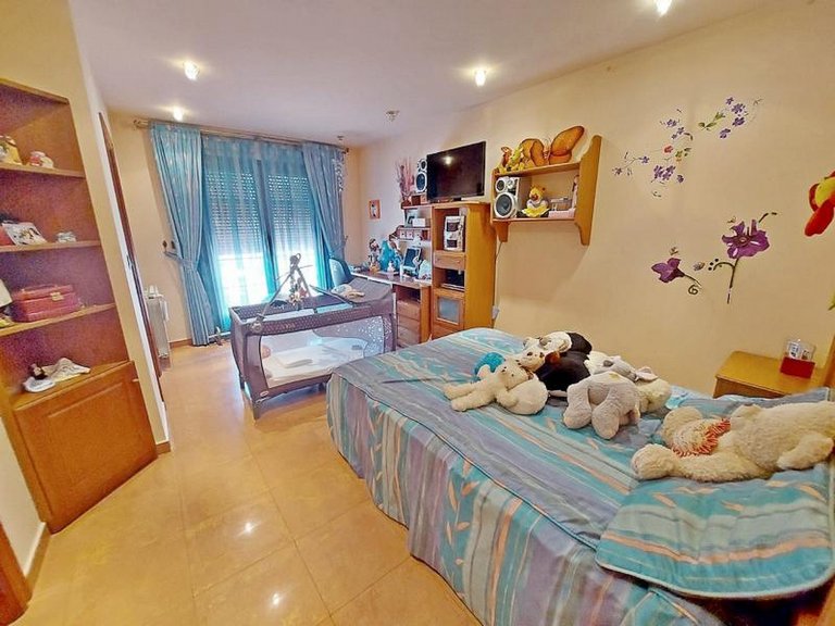 Villa for Sale in Cabo Roig, Alicante 21