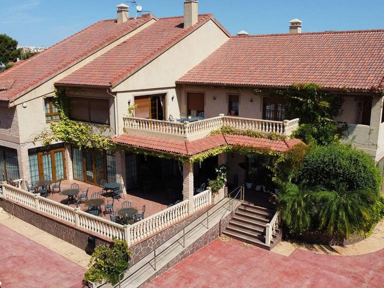 Villa for Sale in Cabo Roig, Alicante 54