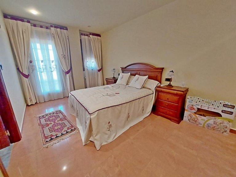 Villa for Sale in Cabo Roig, Alicante 22