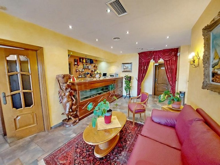 Villa for Sale in Cabo Roig, Alicante 31