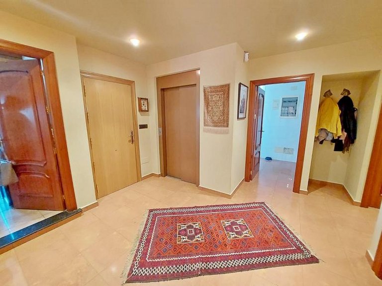 Villa for Sale in Cabo Roig, Alicante 26