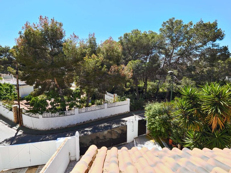 Villa for Sale in Pinar De Campoverde, Alicante 40