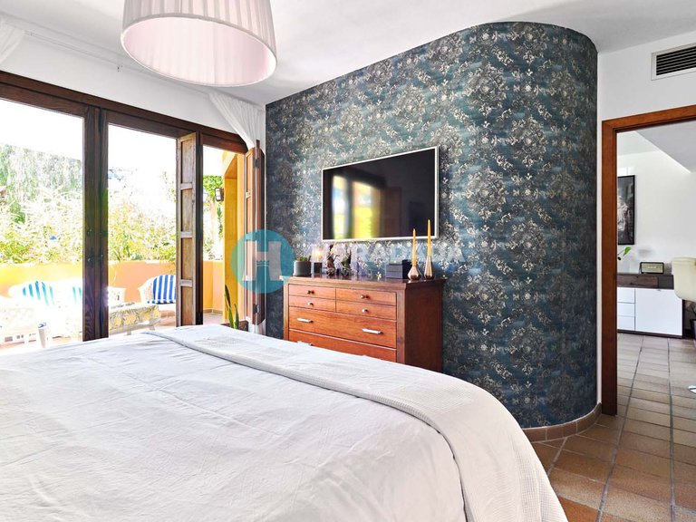 Apartment for Sale in Punta Prima, Alicante 24