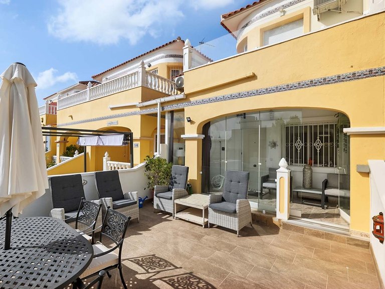 Town House for Sale in Pinar De Campoverde, Alicante 1