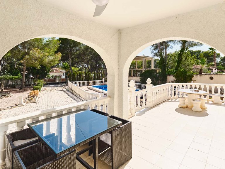 Villa for Sale in Pinar De Campoverde, Alicante 35