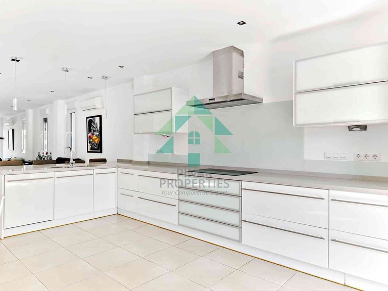 Villa for Sale in Alicante, Alicante 9