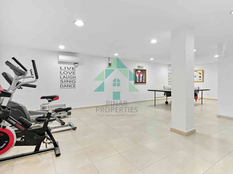 Villa for Sale in Alicante, Alicante 41