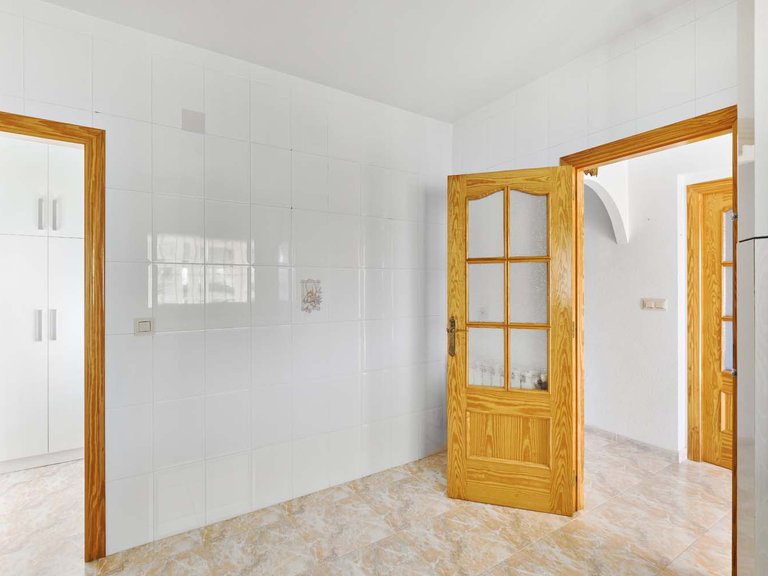 Villa for Sale in Pinar De Campoverde, Alicante 13