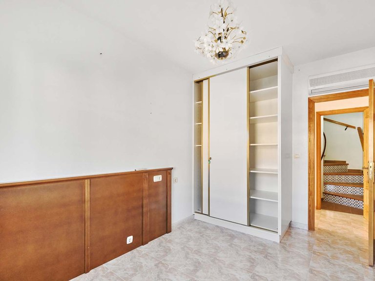 Villa for Sale in Pinar De Campoverde, Alicante 16