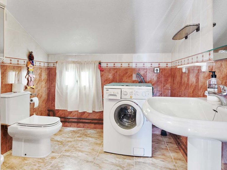 Villa for Sale in Pinar De Campoverde, Alicante 44