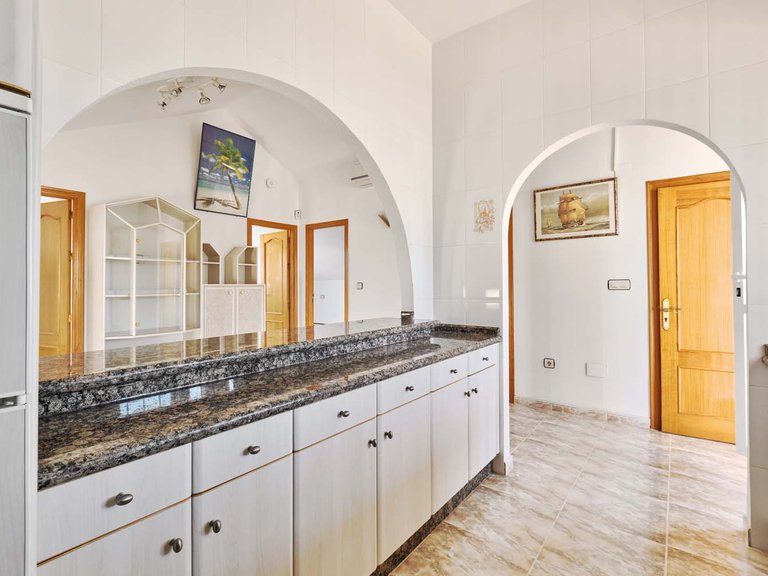 Villa for Sale in Pinar De Campoverde, Alicante 35