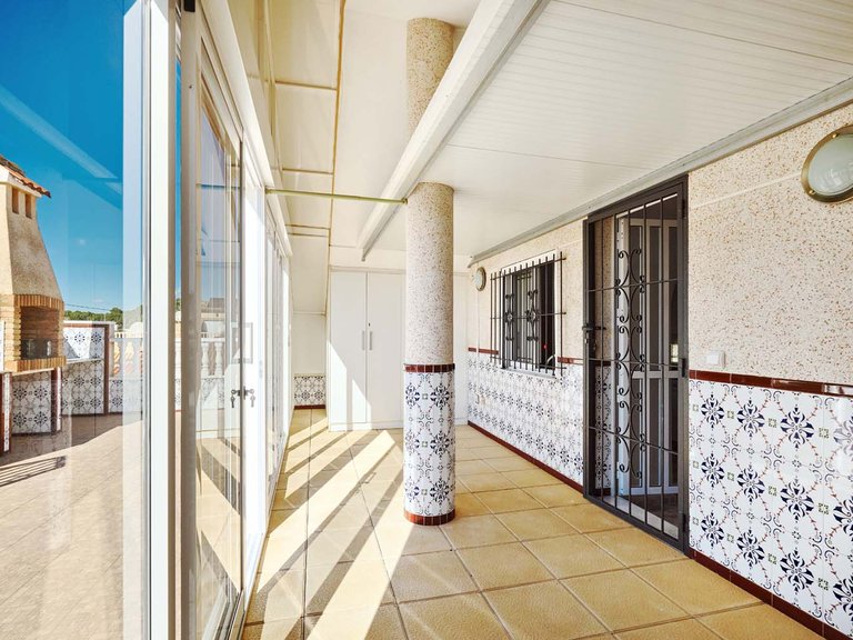 Villa for Sale in Pinar De Campoverde, Alicante 47