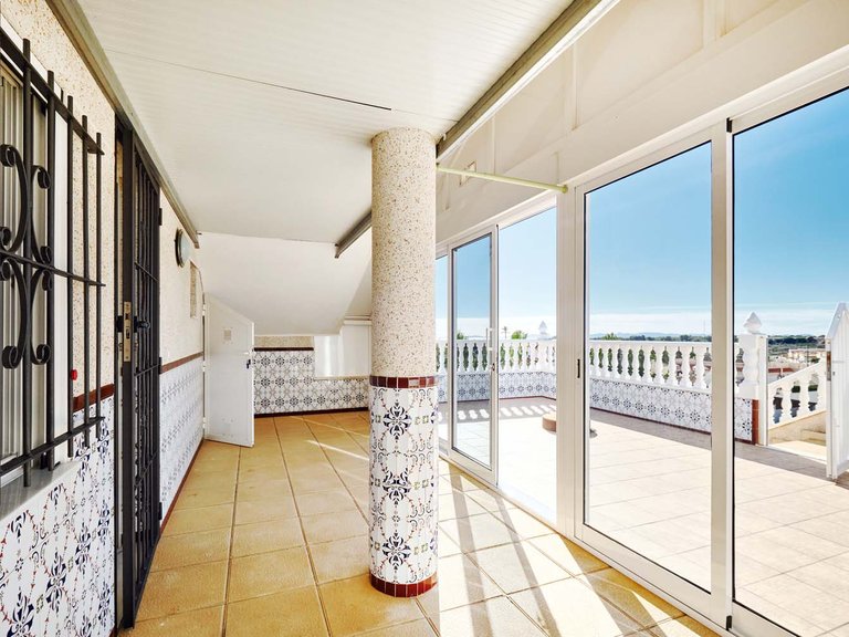 Villa for Sale in Pinar De Campoverde, Alicante 48