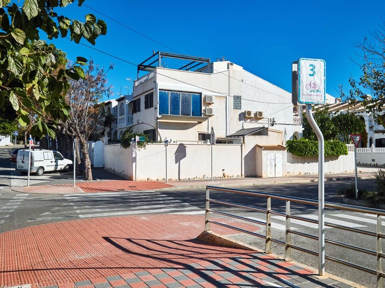 Town House for Sale in Mil Palmeras, Alicante 44