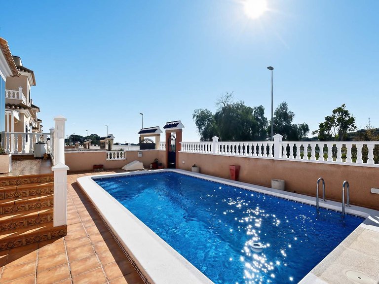 Villa for Sale in Pinar De Campoverde, Alicante 49