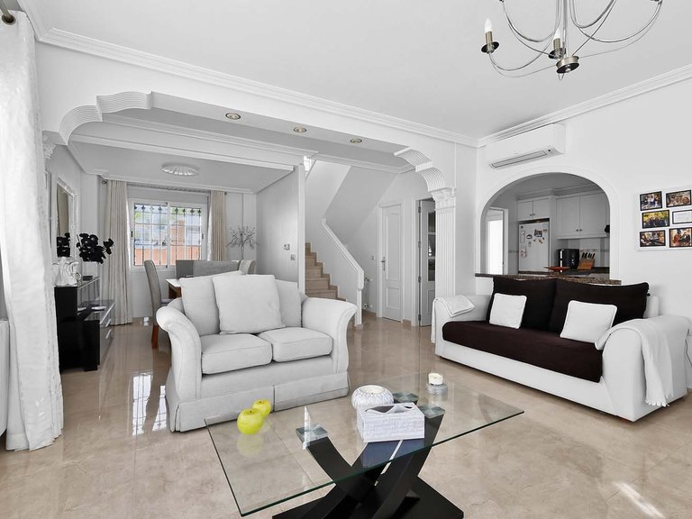 Villa for Sale in Pinar De Campoverde, Alicante 6