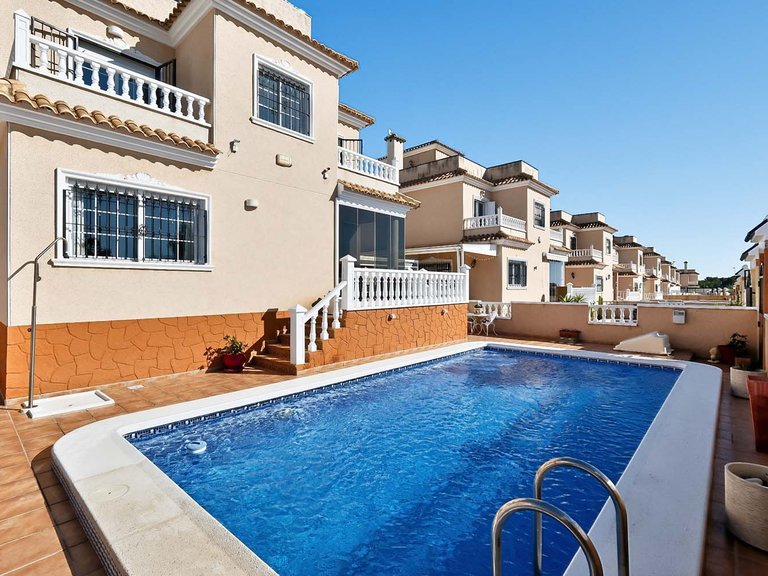 Villa for Sale in Pinar De Campoverde, Alicante 43