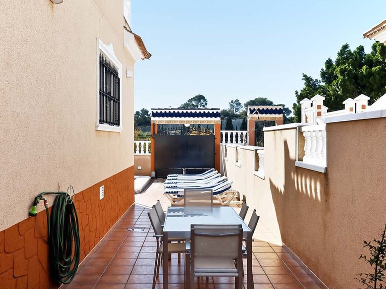 Villa for Sale in Pinar De Campoverde, Alicante 45