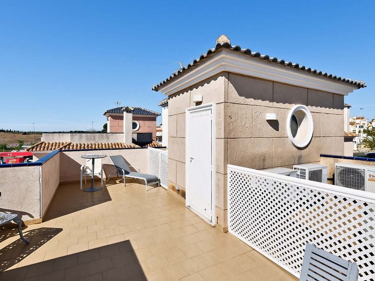 Villa for Sale in Pinar De Campoverde, Alicante 38