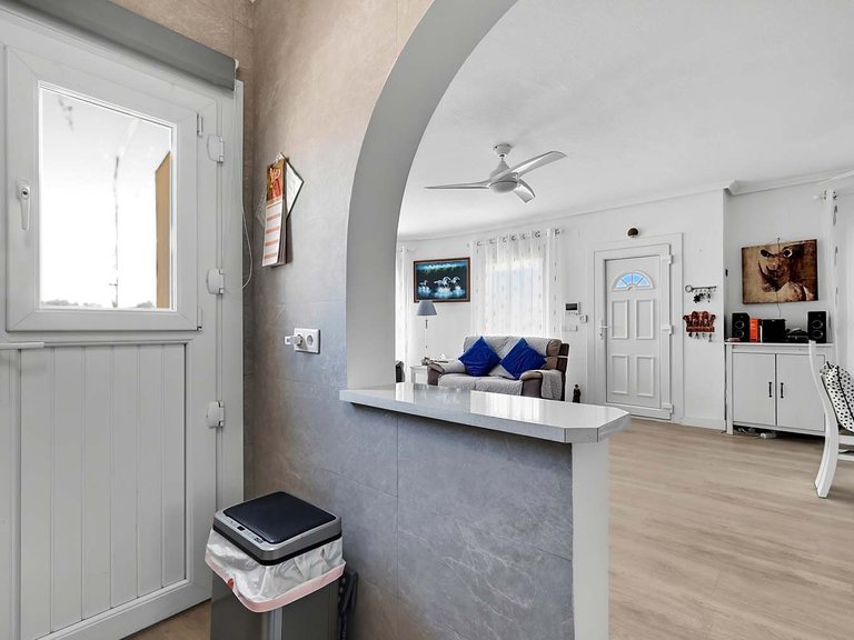 Villa for Sale in Pinar De Campoverde, Alicante 11