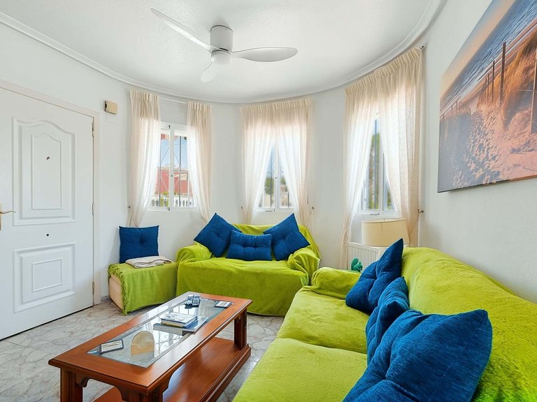 Villa for Sale in Pinar De Campoverde, Alicante 4