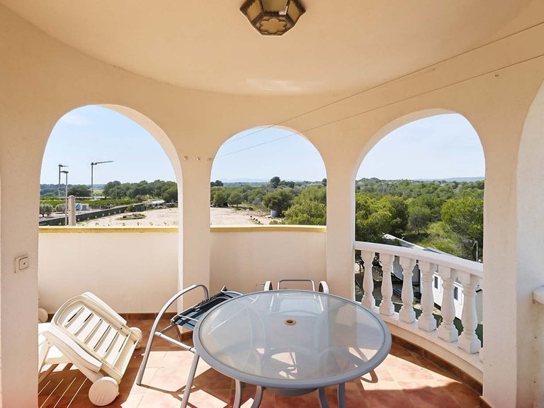 Villa for Sale in Pinar De Campoverde, Alicante 34