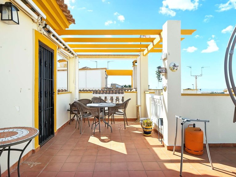Villa for Sale in Pinar De Campoverde, Alicante 39