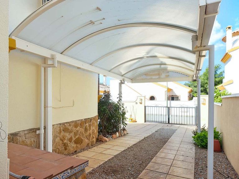 Villa for Sale in Pinar De Campoverde, Alicante 50