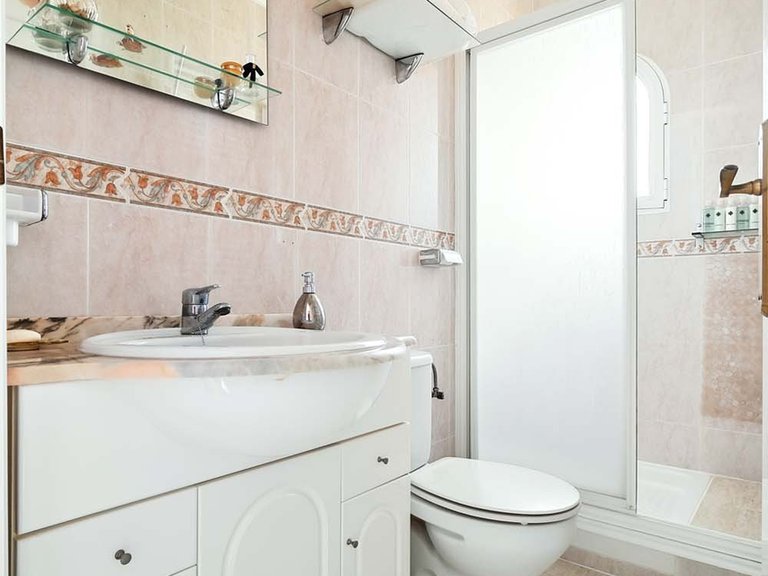 Villa for Sale in Pinar De Campoverde, Alicante 37