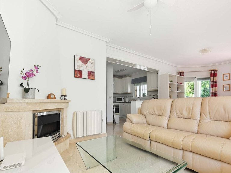 Villa for Sale in Pinar De Campoverde, Alicante 6