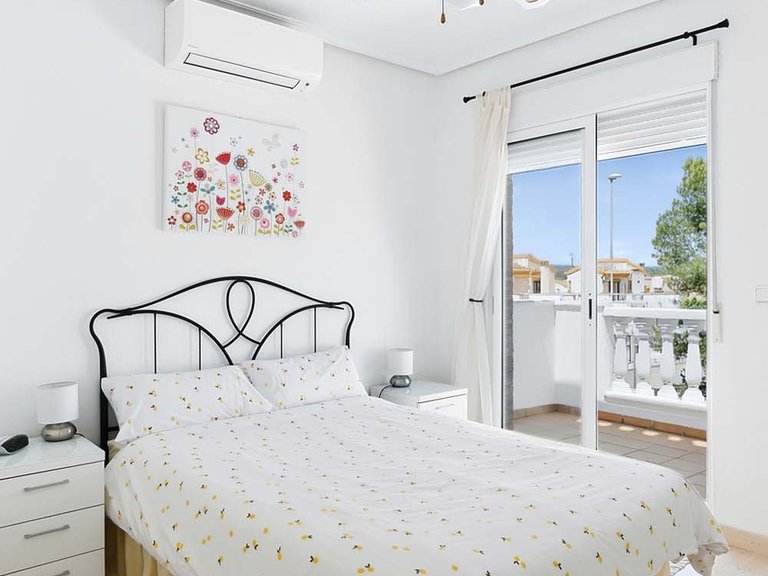 Villa for Sale in Pinar De Campoverde, Alicante 23