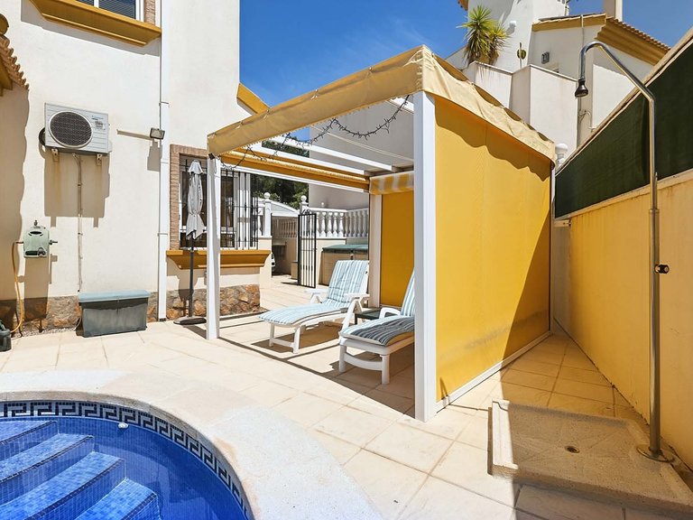 Villa for Sale in Pinar De Campoverde, Alicante 43