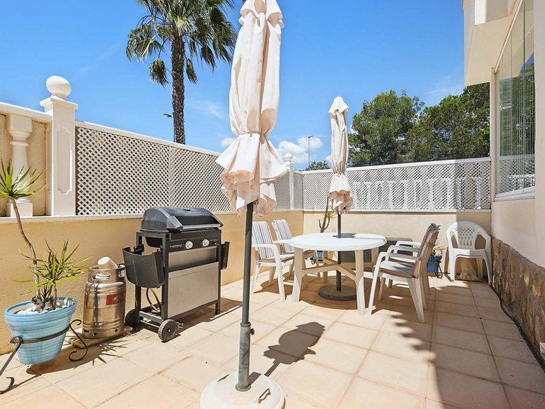 Villa for Sale in Pinar De Campoverde, Alicante 48