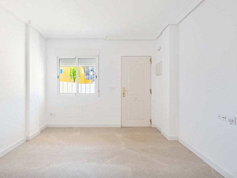 Apartment for Sale in El Mojon, Alicante 10