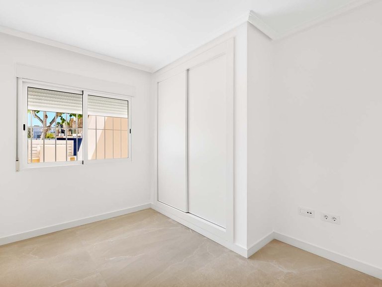 Apartment for Sale in El Mojon, Alicante 19