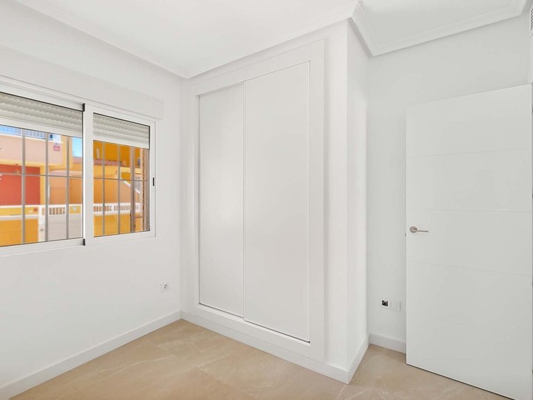 Apartment for Sale in El Mojon, Alicante 21