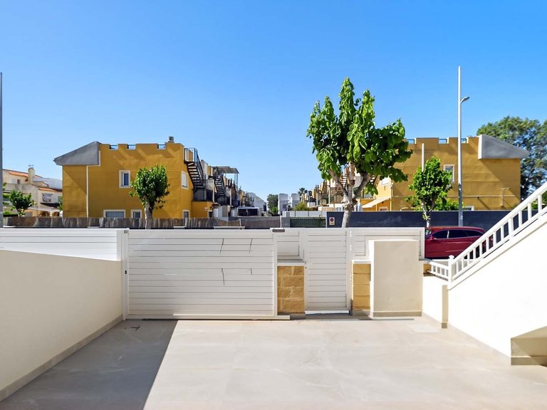 Apartment for Sale in El Mojon, Alicante 2