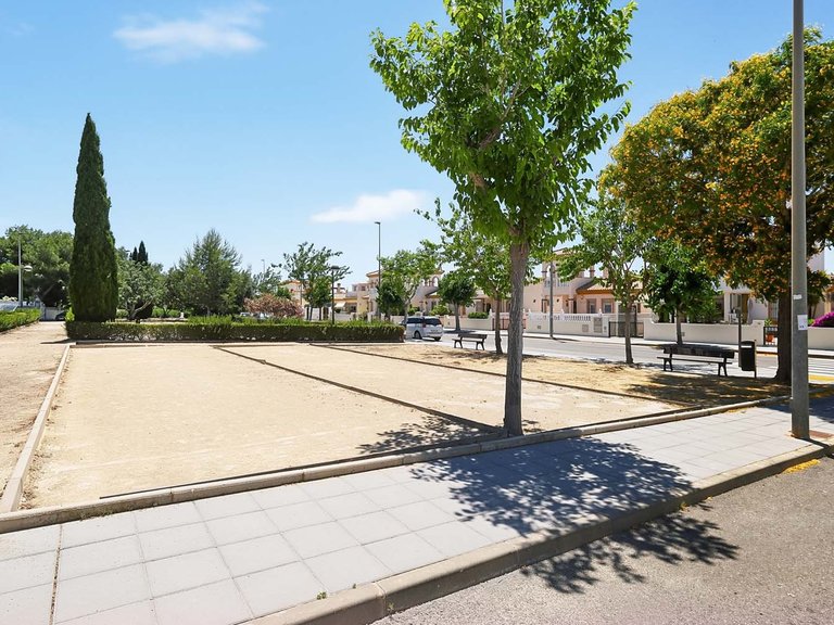 Villa for Sale in Pinar De Campoverde, Alicante 49