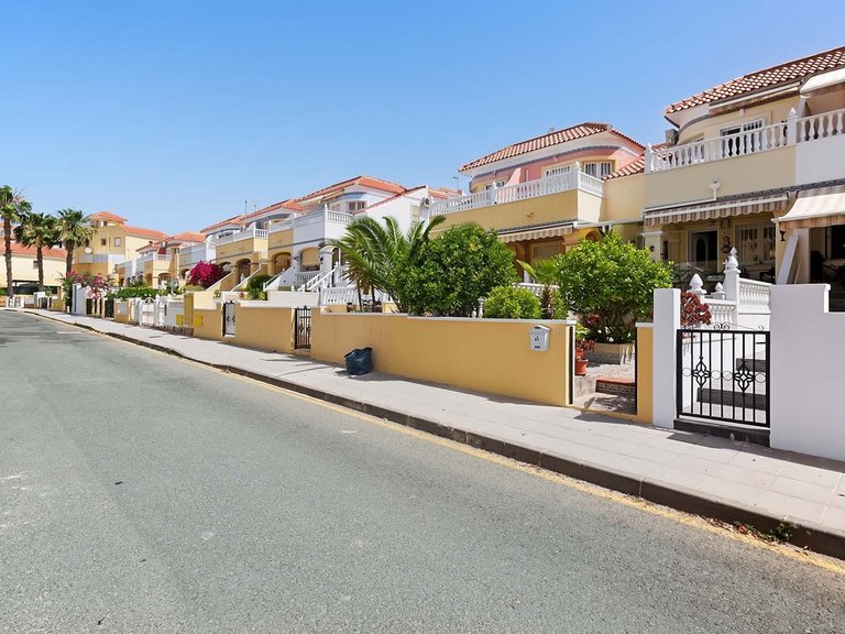 Town House for Sale in Pinar De Campoverde, Alicante 36