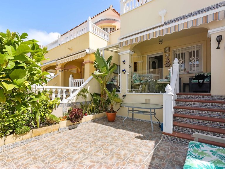Town House for Sale in Pinar De Campoverde, Alicante 1