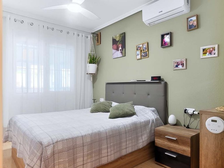 Villa for Sale in Pinar De Campoverde, Alicante 13