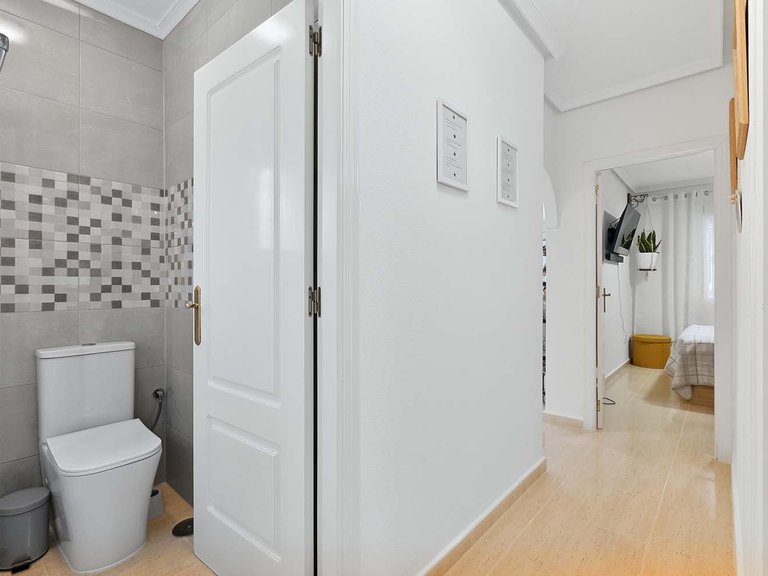 Villa for Sale in Pinar De Campoverde, Alicante 16