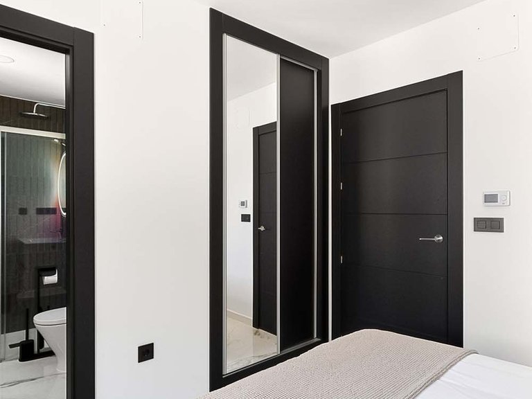 Villa for Sale in Pinar De Campoverde, Alicante 28