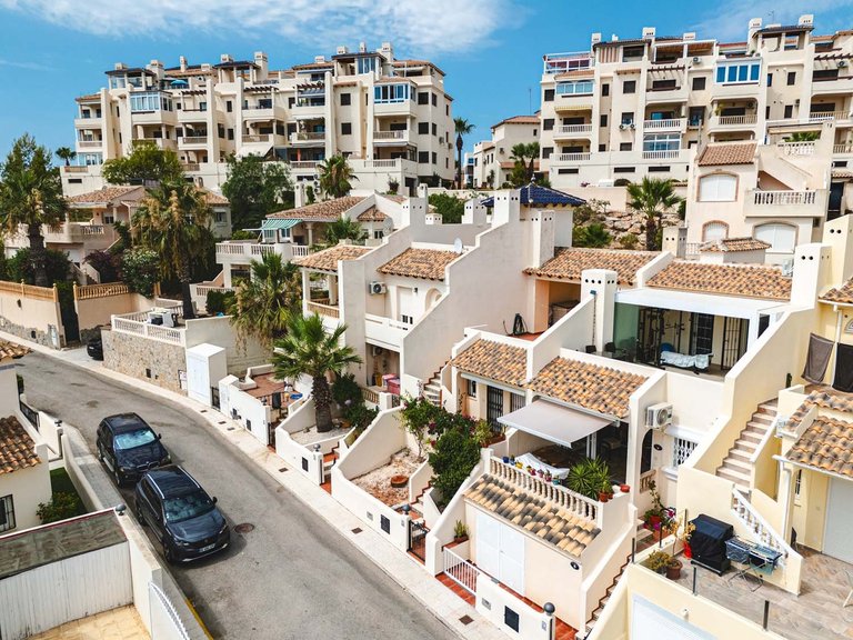 Villa for Sale in Las Ramblas, Alicante 44